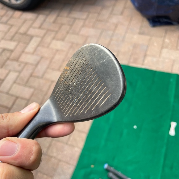 Cleveland Professional Open Series 690, 52 Degree RH - Picture 3 of 6